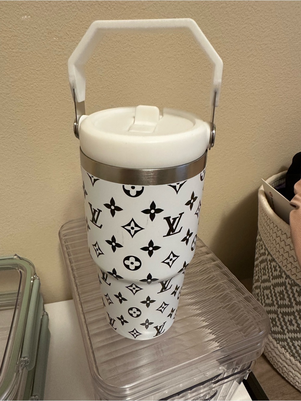Stanley White Tumbler with Pink Heart Motif and Hello Kitty Accent - Picture 3 of 3
